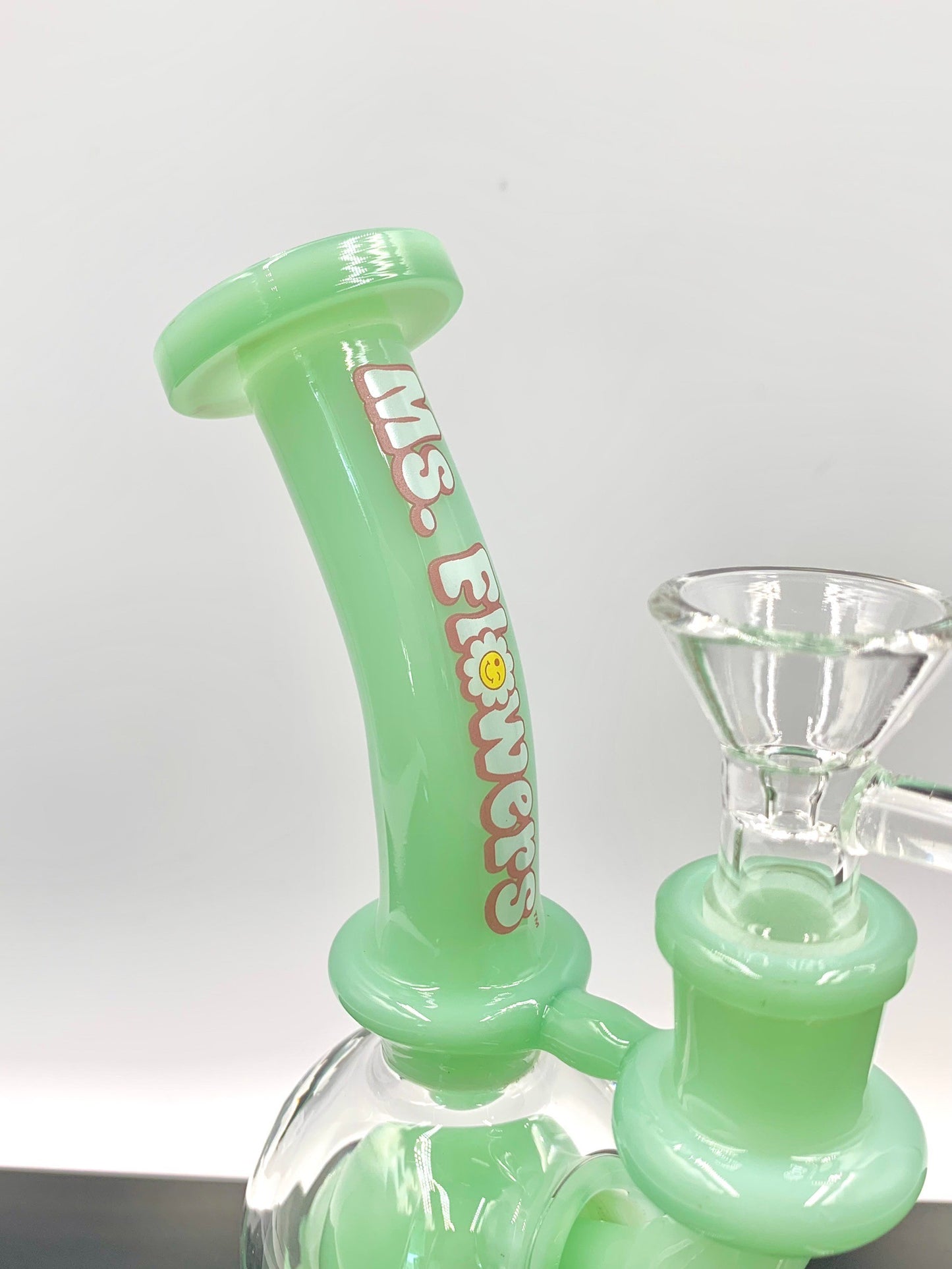 Ms. Flowers® Globe Water Dab Rig Recycler