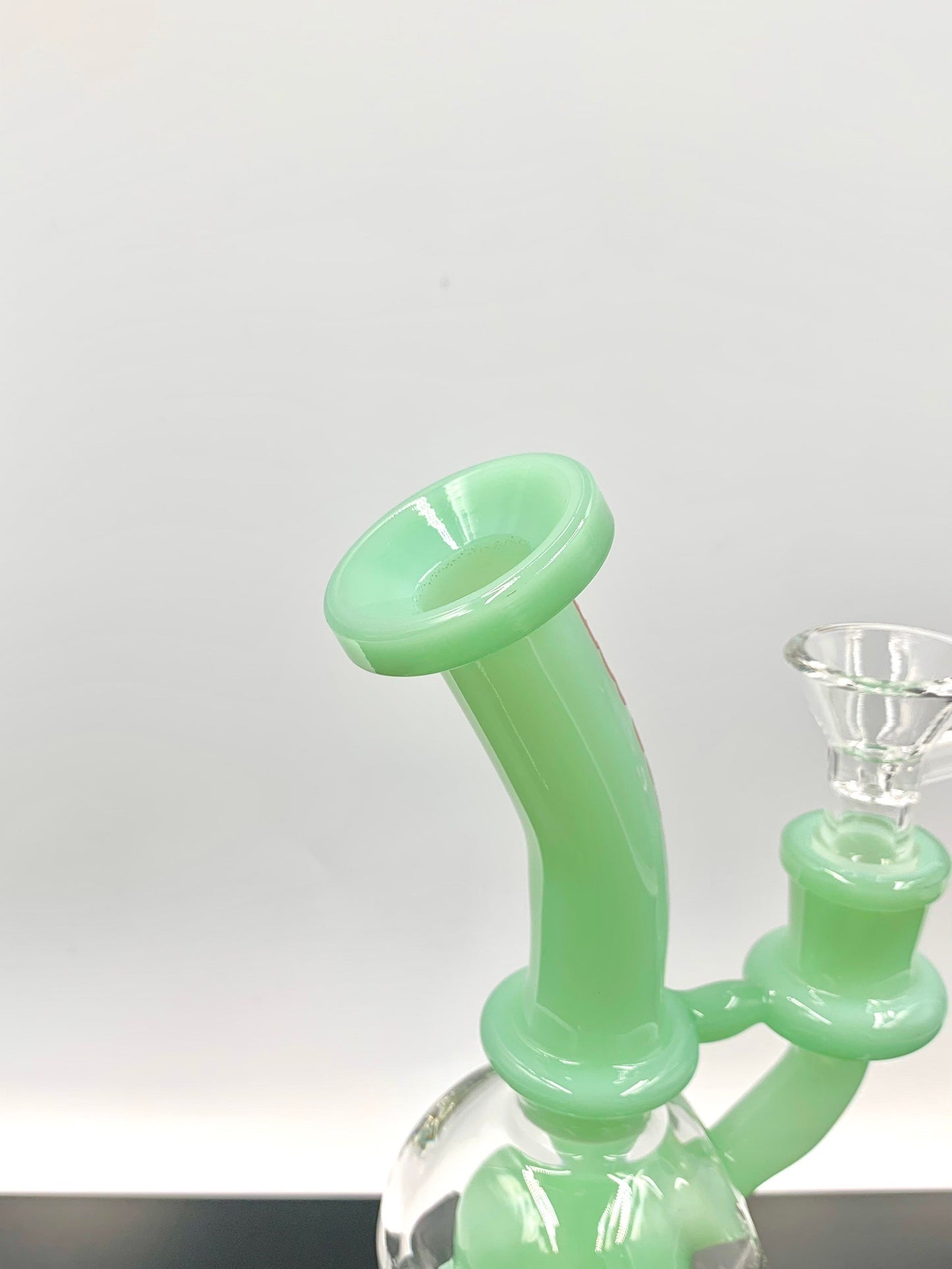 Ms. Flowers® Globe Water Dab Rig Recycler