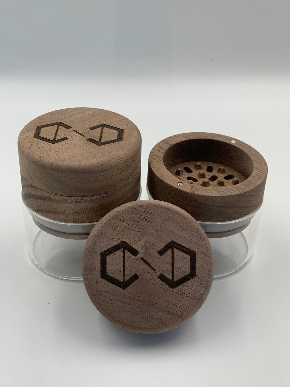 Cannadude 420 Wooden Grinder 63mm.