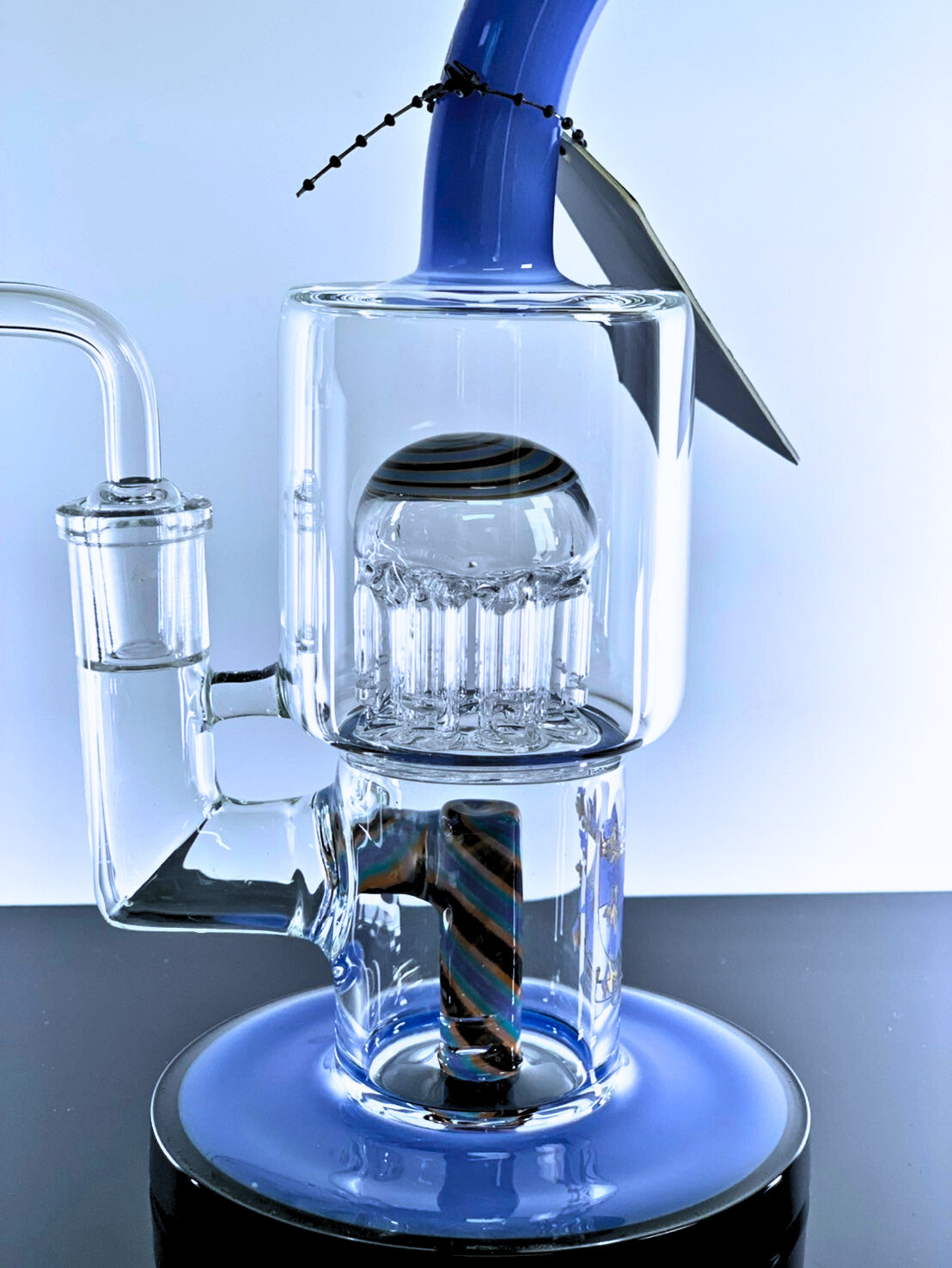Manos Dab Rig 8 Arms Perc 8.5 Inches