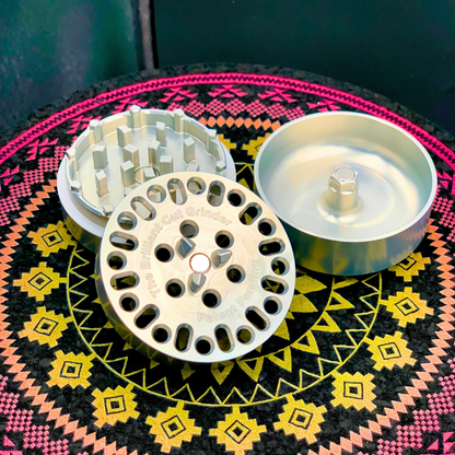The Brilliant Cut Herb Grinder Medium