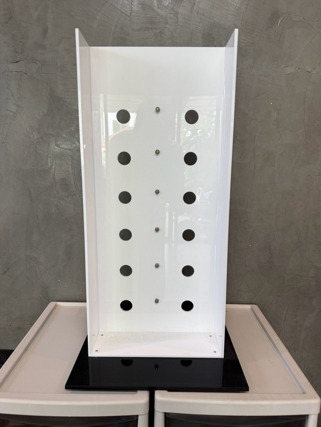 Method Seven Display Stand
