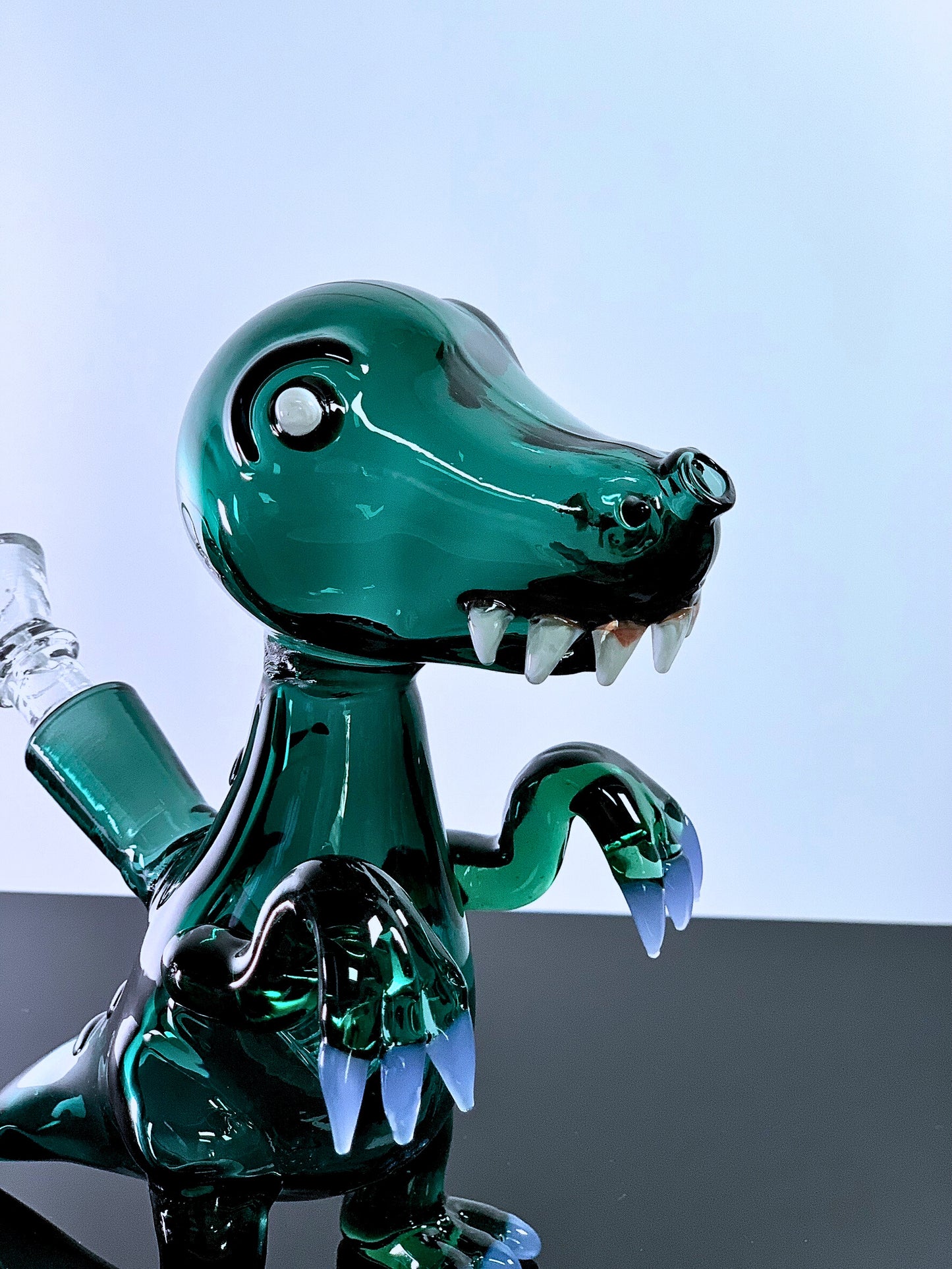 Dino Glass Bong 6 Inches